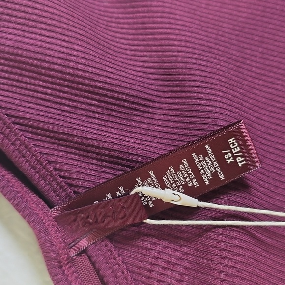 Skims Elegant Soft Longe One Shoulder Long Burgundy Dress Size Xs NwT. - Picture 6 of 10